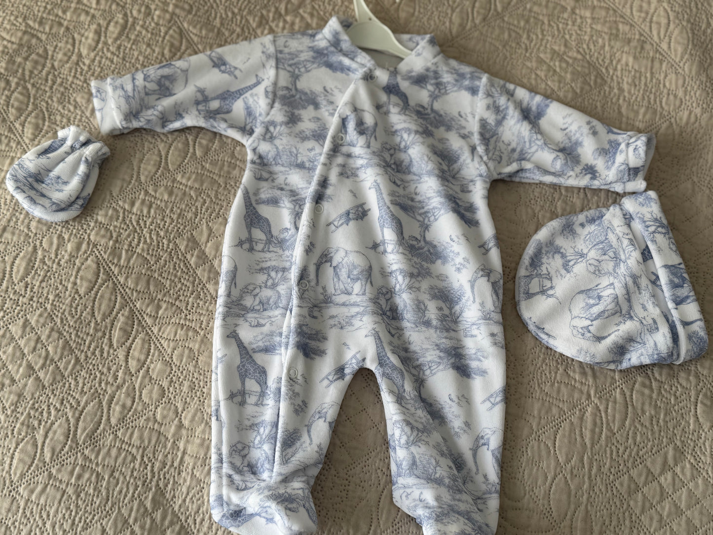Pyjama safari